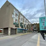 New Apartment,free Parking In The Center *