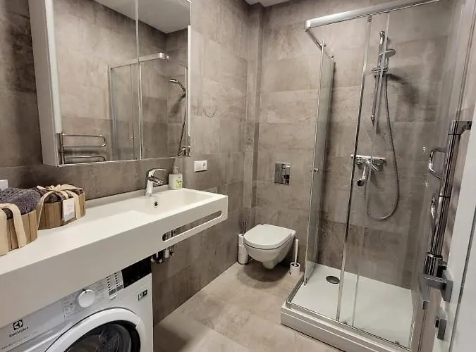 New Apartment,free Parking In The Center